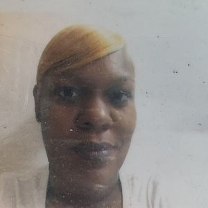 Meet your Posher, Shakeira